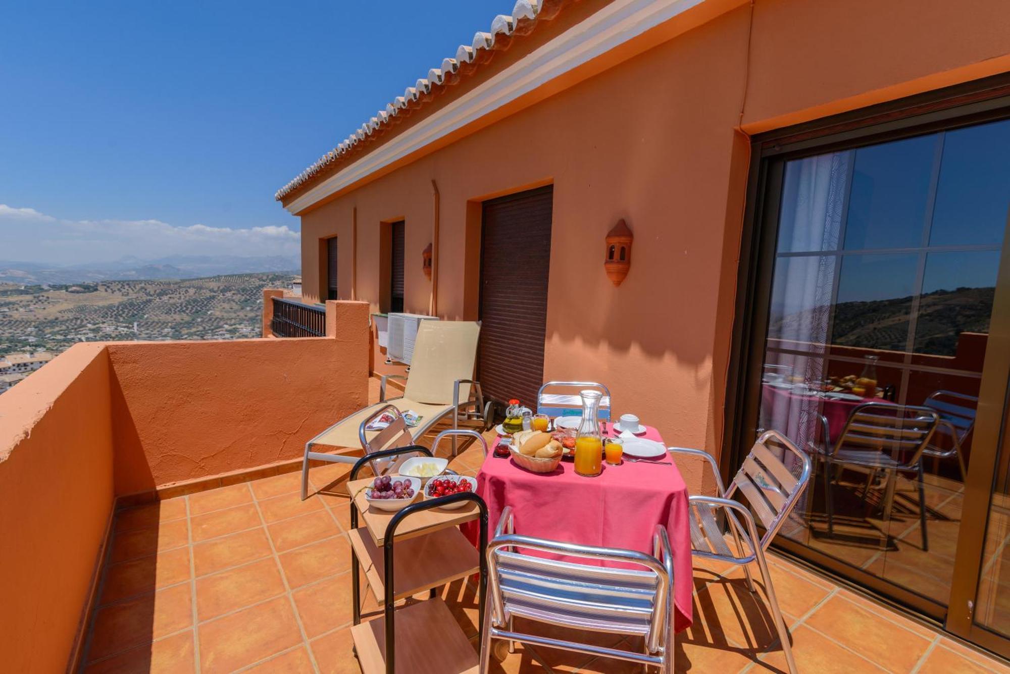 Hotel Rural Sierra Tejeda Alcaucín Екстериор снимка